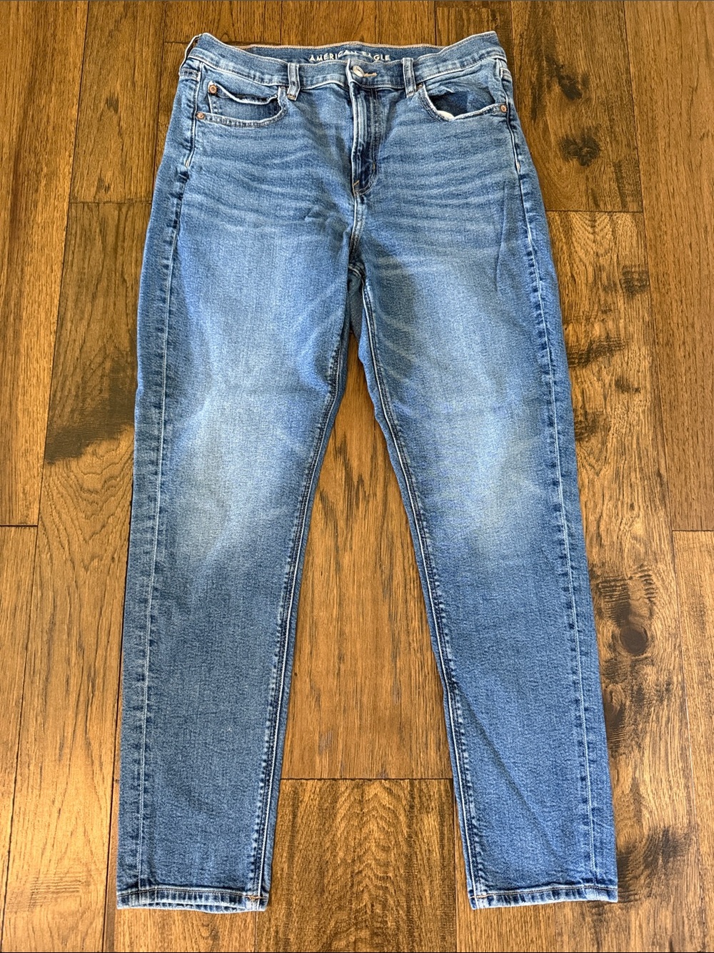 American Eagle Outfitters Light Wash Stretch Skinny Jeans